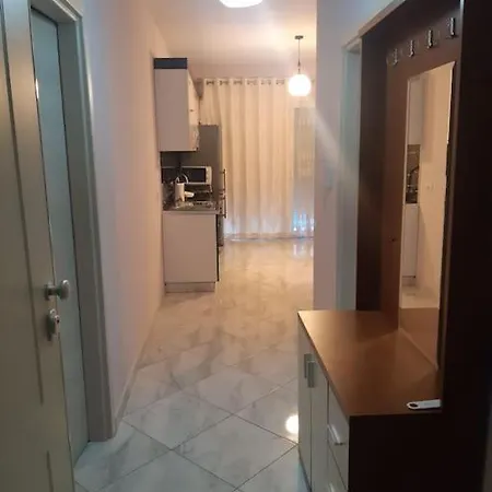 Διαμέρισμα In Near Centre