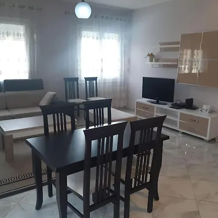 Διαμέρισμα In Near Centre